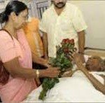 ഈ പുഷ്പങ്ങള്‍ക്ക് പകരമാകുമോ പ്രണയം: വിലാസിനി ടീച്ചര്‍